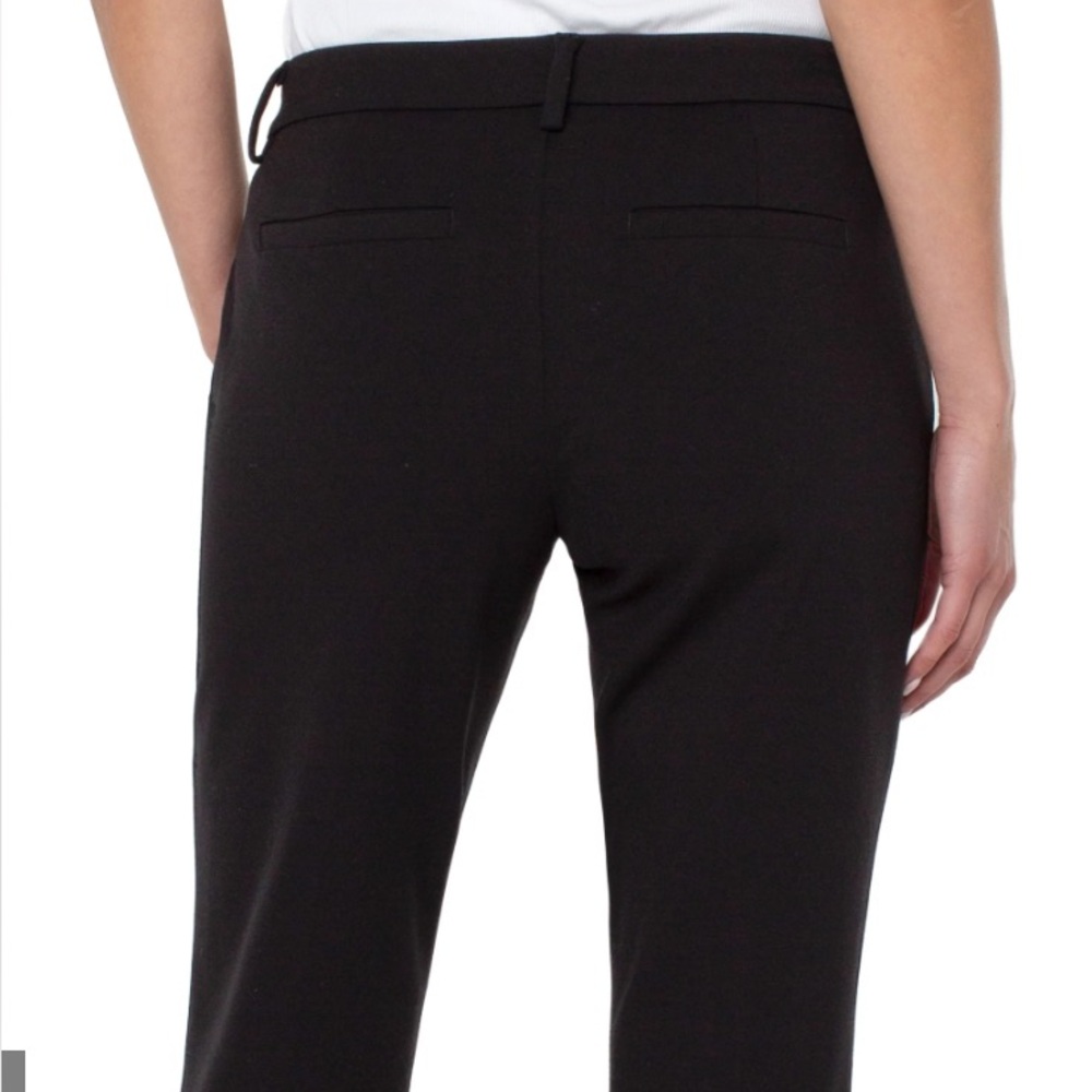 Liverpool Kelsey super stretch flare trouser. Black. Size 4/27